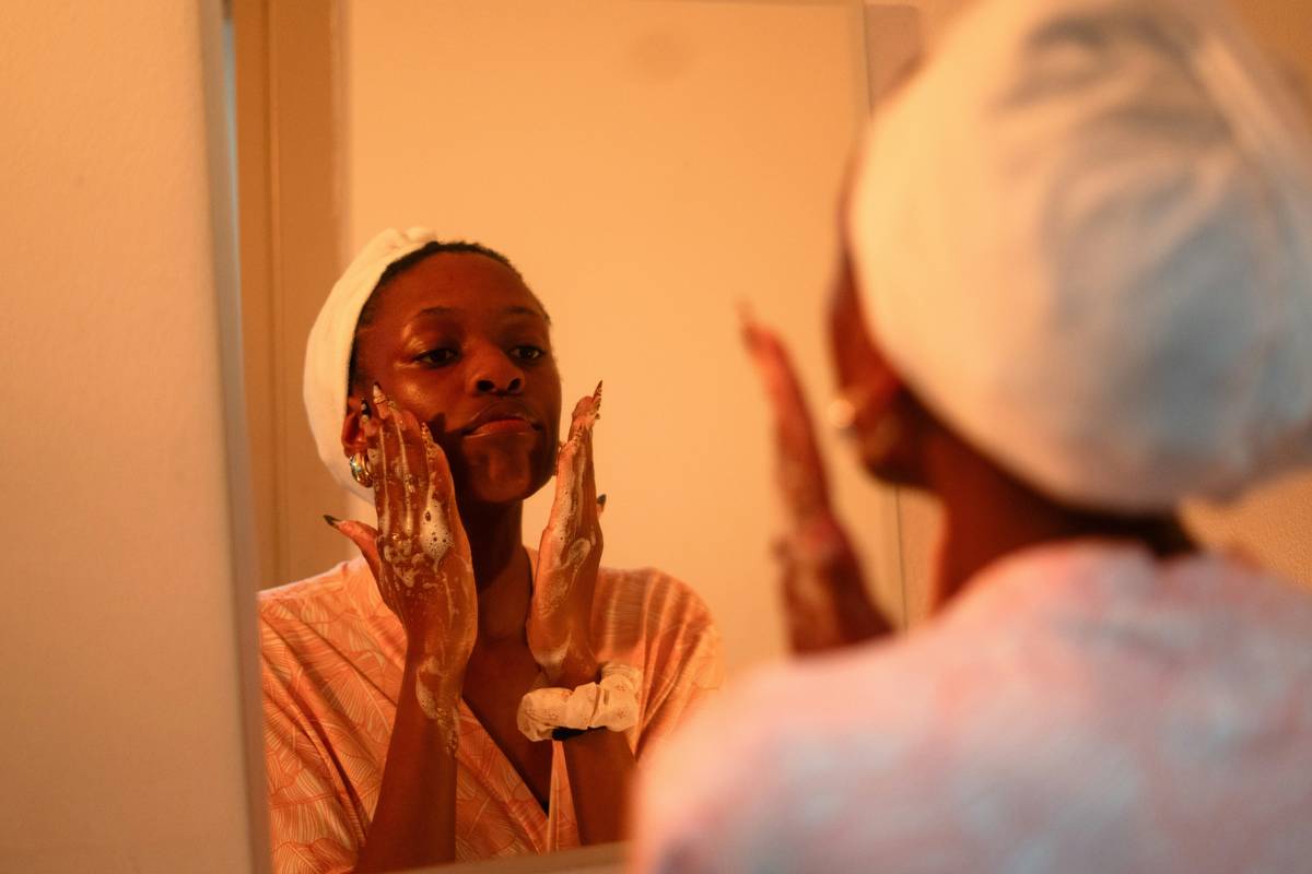 Why Scented Hygiene Wipes Are Your Secret Weapon for Fresh Skin (And When to Avoid Them)