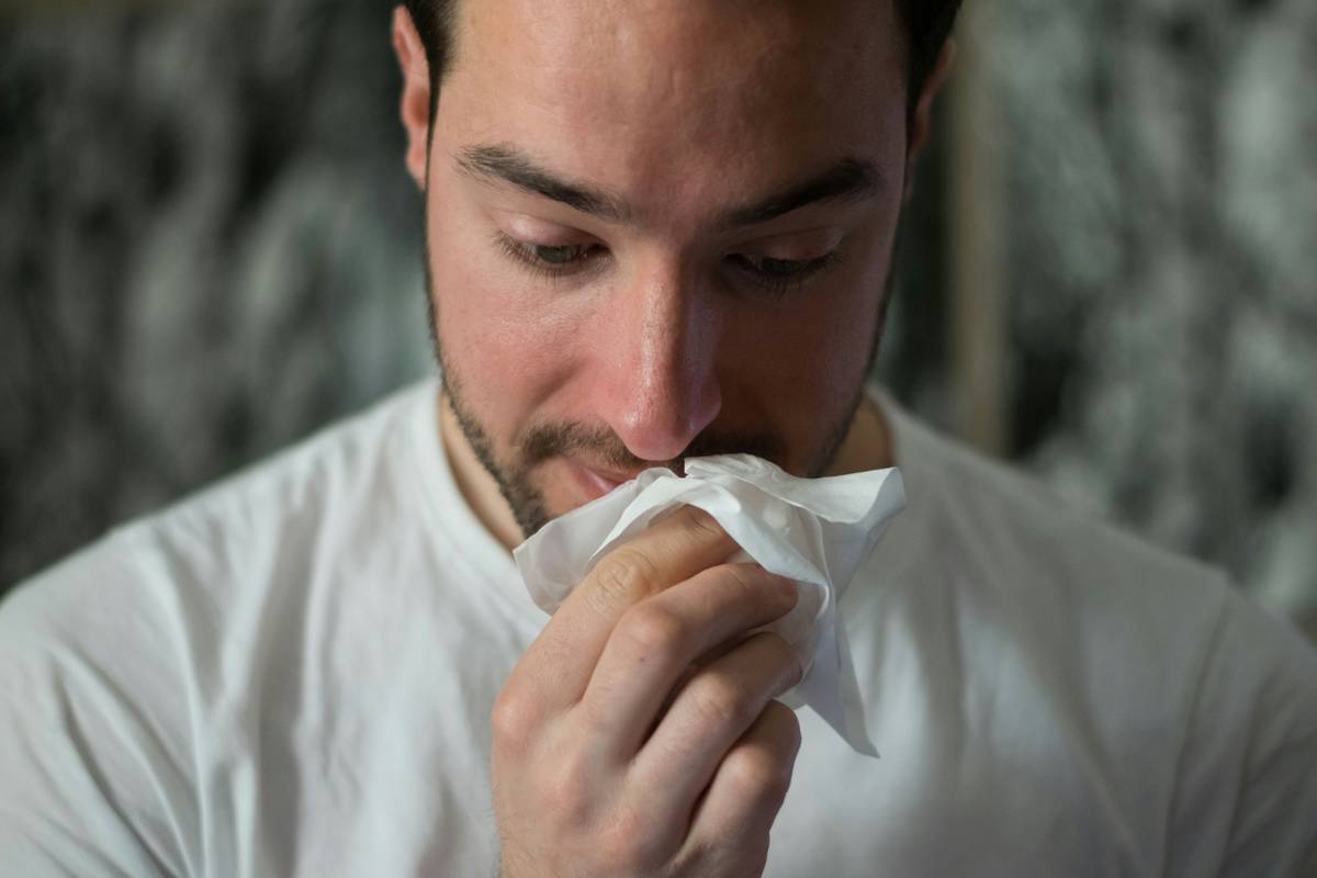 Scented Wipes for Men: 7 Proven Ways to Avoid Skin Irritation and Odor Buildup
